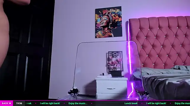Tulipxo stripchat live cam model