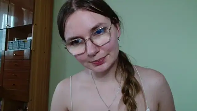 LooveELLYx stripchat live cam model