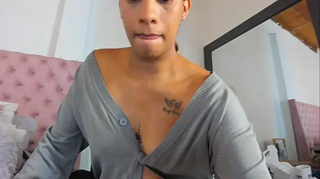 MelanyStone_ stripchat live cam model