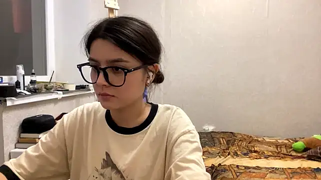 SaintMari stripchat live cam model