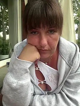 NatiLove35 stripchat live cam model