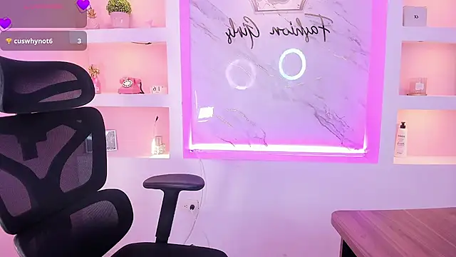SecretDiamond_ stripchat live cam model