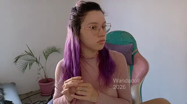 WandaDoll stripchat live cam model