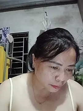 Lee_bee1 stripchat live cam model