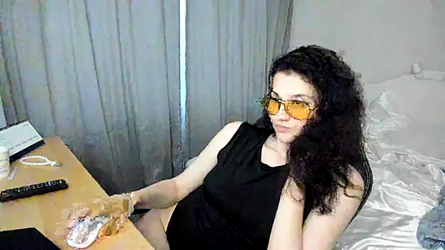 AmeliaInAmber stripchat live cam model