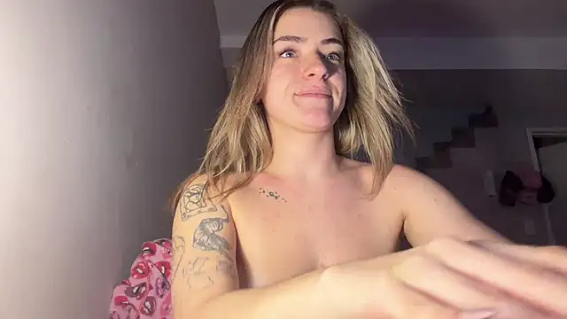Bellayourdream stripchat live cam model