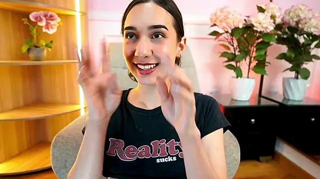 ZoeBelmont stripchat live cam model
