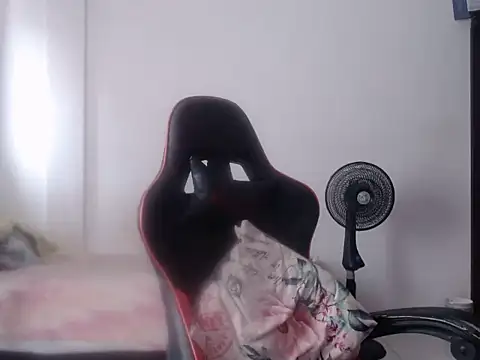 Adriana_0312 stripchat live cam model