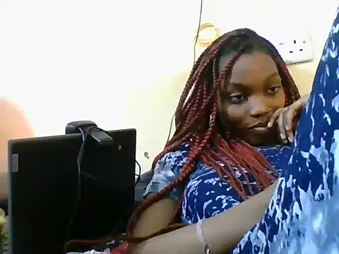 petite_spankie stripchat live cam model