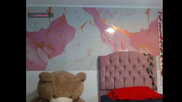 tiana16092026 stripchat live cam model