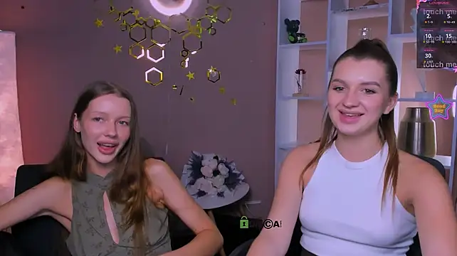 khloebeauty stripchat live cam model