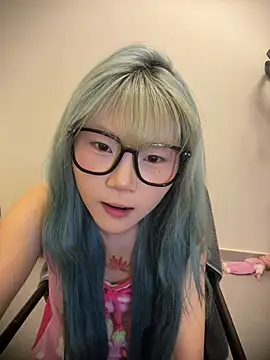 Rocket-Girl stripchat live cam model