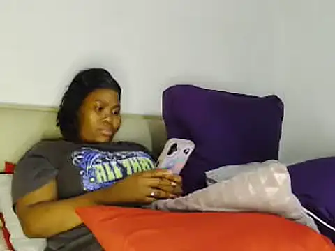 RealQueenOfSouth stripchat live cam model