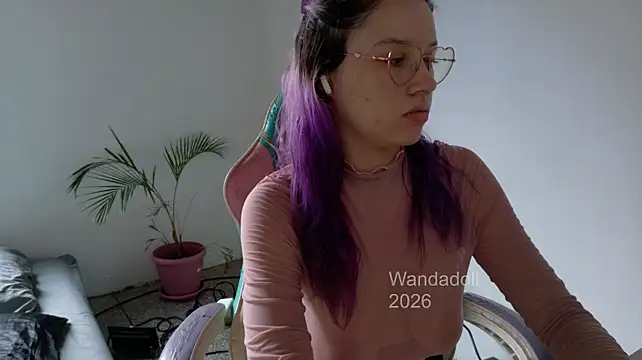 WandaDoll stripchat live cam model