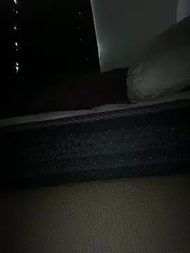 GusanoDelicioso stripchat live cam model
