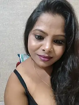 Sexyhina321 stripchat live cam model