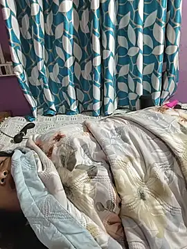 hotbhabhi011 stripchat live cam model