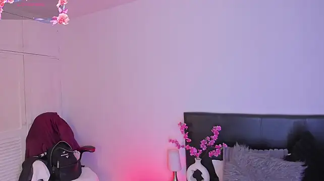 Sweet_Cherry__1 stripchat live cam model