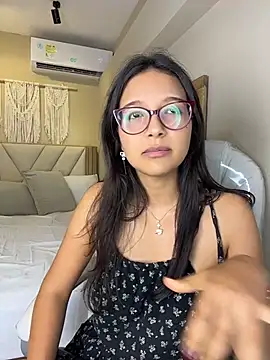 sofi_candyy stripchat live cam model