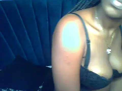 Lashier stripchat live cam model
