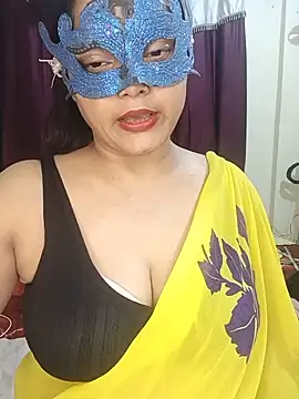 MEERAcle stripchat live cam model