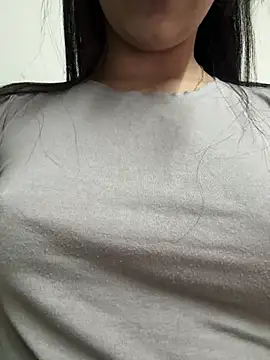 lulizoee stripchat live cam model