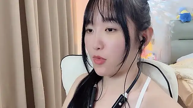 chunchun_2026 stripchat live cam model