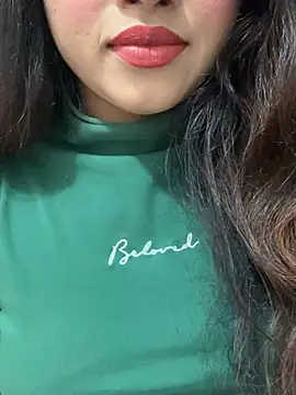 Yours_riya11 stripchat live cam model