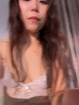 xiaoyizi20261 stripchat live cam model