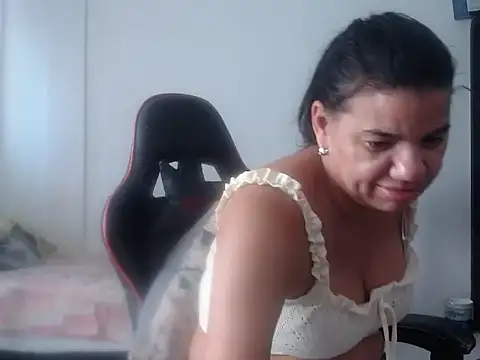 Adriana_0312 stripchat live cam model