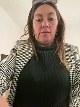 SCARLET-20 stripchat live cam model