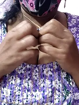 mallu-sumi stripchat live cam model