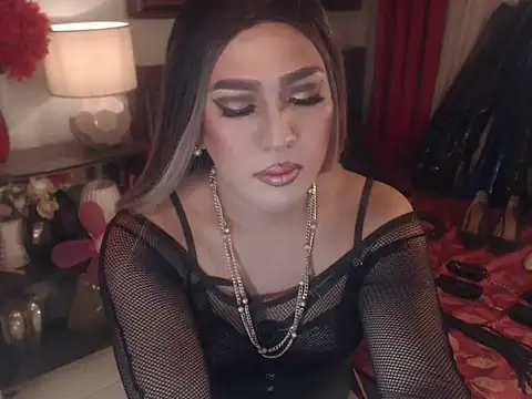 SamanthaAlmazora stripchat live cam model
