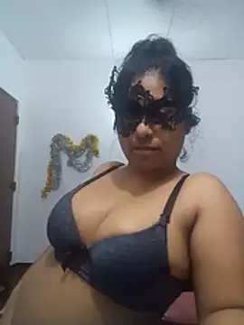 Expose_Queen stripchat live cam model