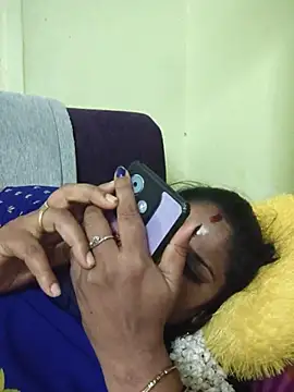 mynatamil143 stripchat live cam model