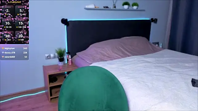 EllaNoirr stripchat live cam model