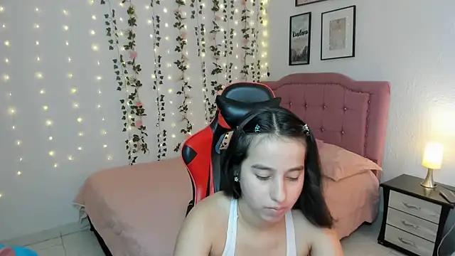 Antonella_heinz stripchat live cam model