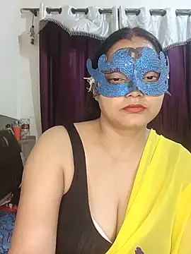 MEERAcle stripchat live cam model
