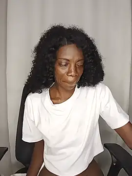 nzanizy stripchat live cam model