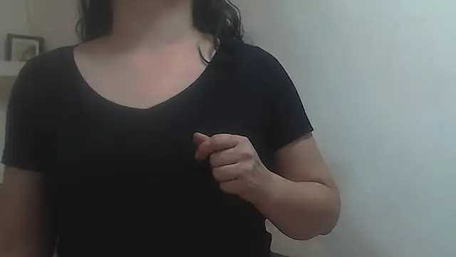 Nickol19721 stripchat live cam model