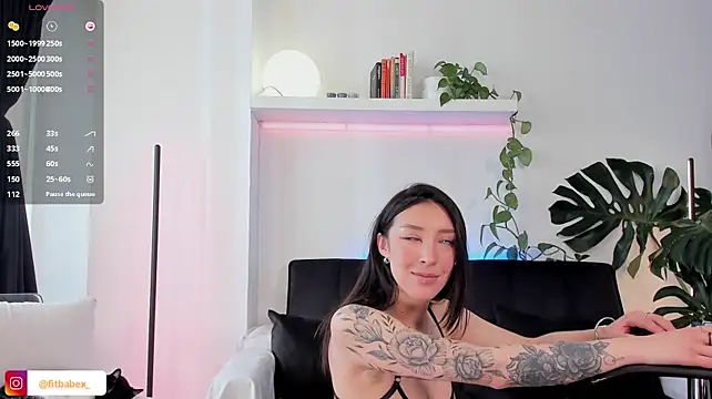 ariana_fitl_ stripchat live cam model