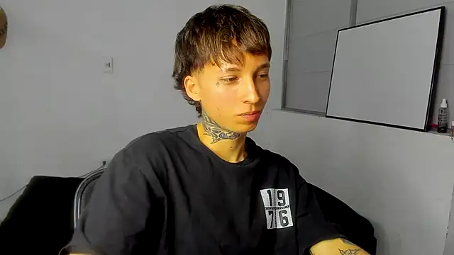 xam_winn stripchat live cam model