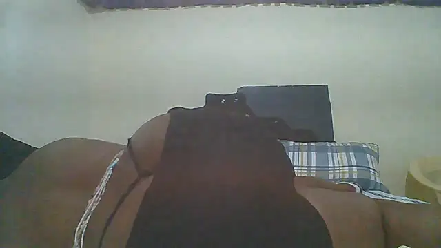 Assyqueenny stripchat live cam model