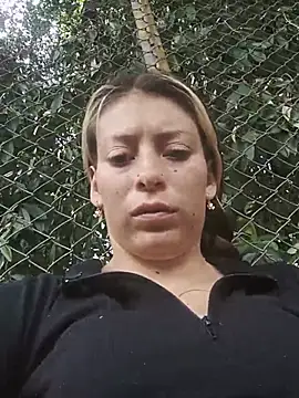 Tefannyy_ stripchat live cam model