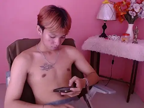 HaveFunWGiezz stripchat live cam model