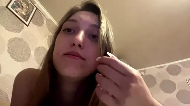 AdalineHockenbury stripchat live cam model