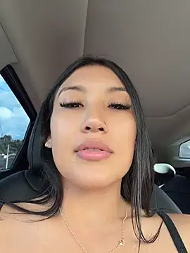 Sara_fun stripchat live cam model