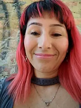 Florxxx9 stripchat live cam model