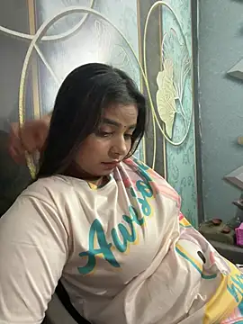 Aayra_Joshi stripchat live cam model