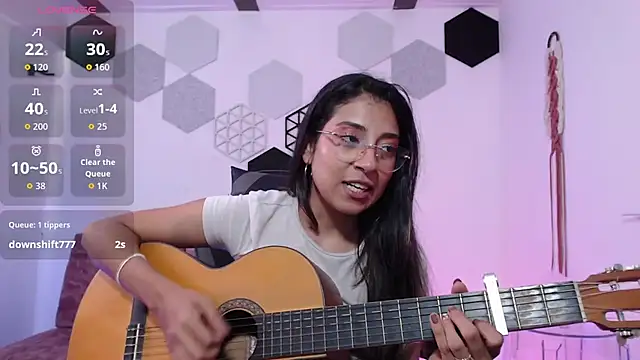 Susanahendrix stripchat live cam model